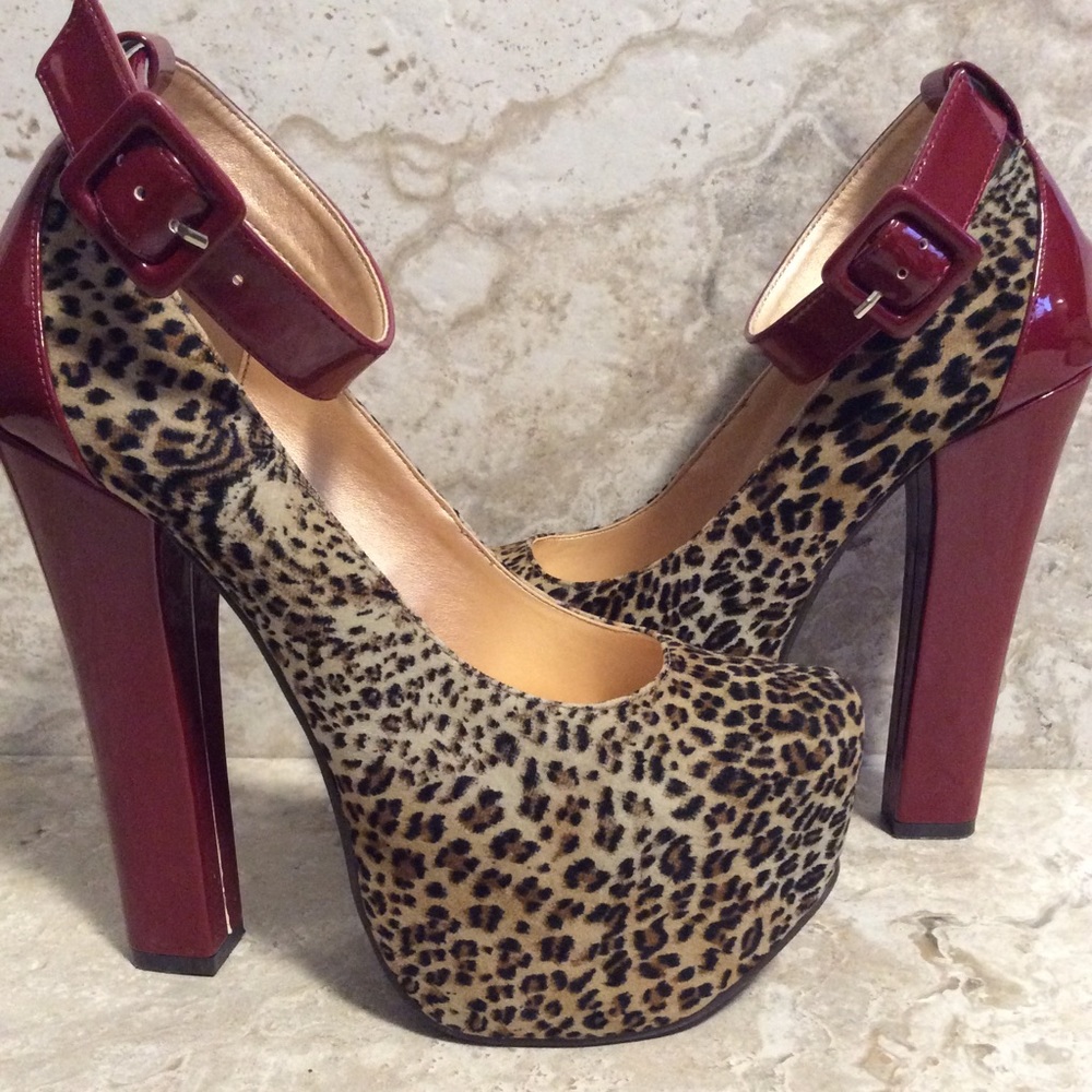 Luichiny Red cheetah platform heels